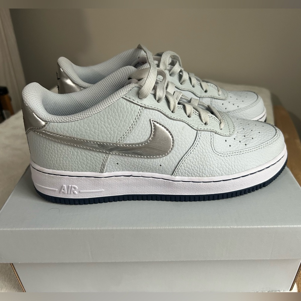 Youth Air Force 1